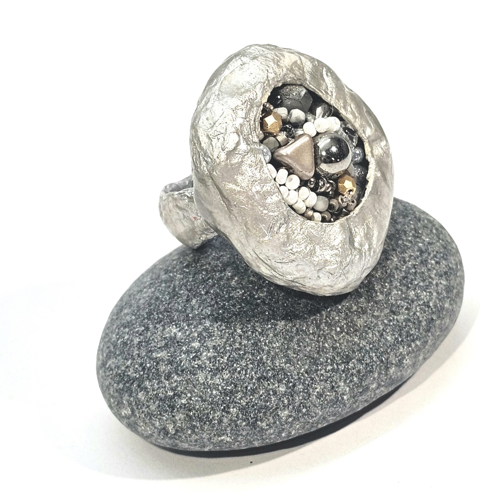 Anillo Cráter Orgánico - Joyería de Autor